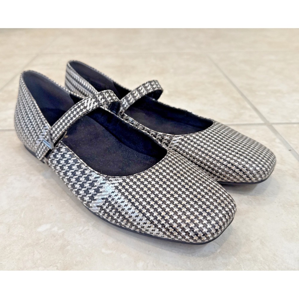 VIONIC Alameda Mary Jane Leather Cushion Arch Size 7.5M Black Houndstooth Flats